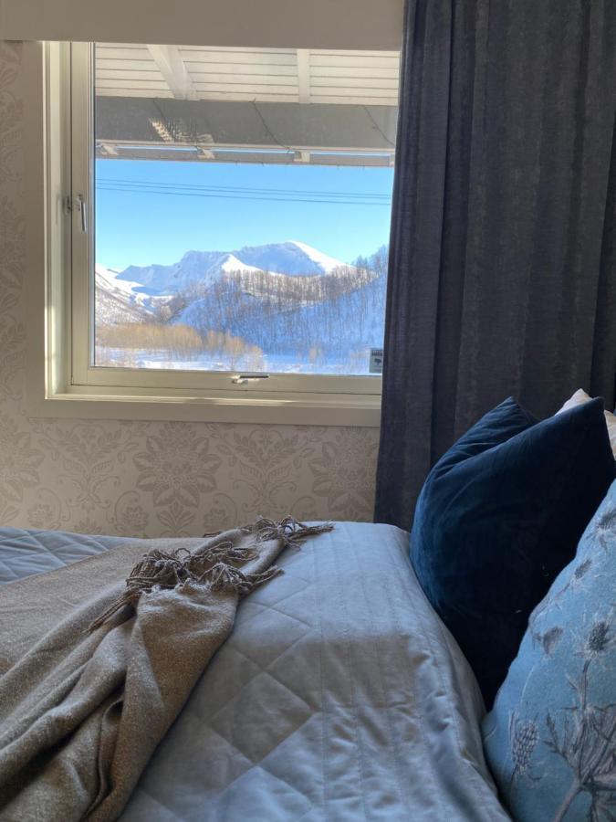 Hundbergan Apartment-Free Parking-15 Min From Tromso Tromsdalen Bagian luar foto
