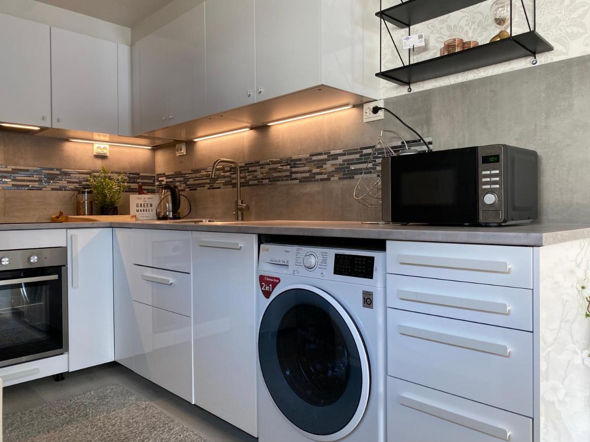 Hundbergan Apartment-Free Parking-15 Min From Tromso Tromsdalen Bagian luar foto